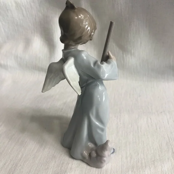 Lladro 天使 Sweeping the Clouds Away 05726 リヤドロ 5726 雲を払う